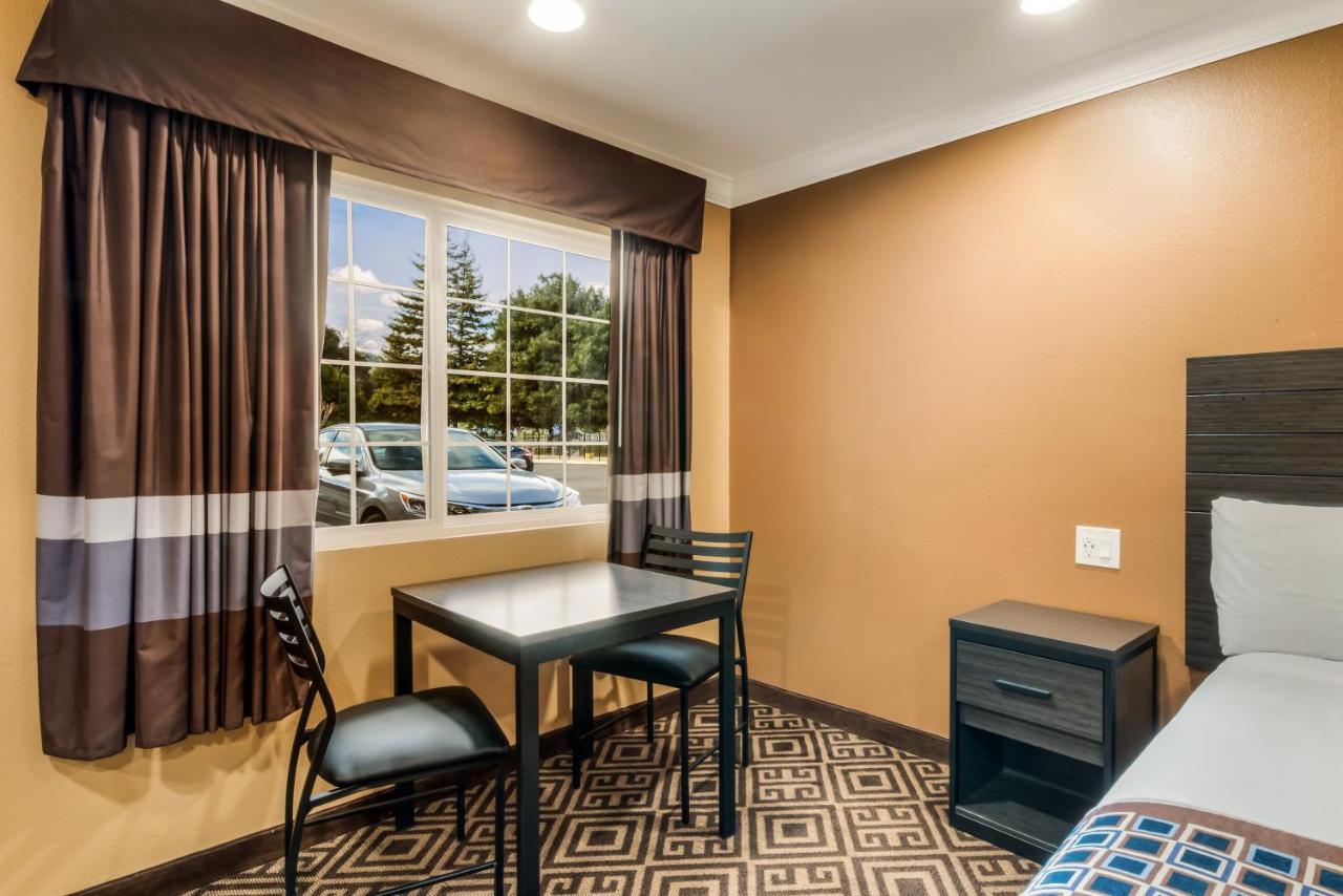Americas Best Value Inn - Ukiah Esterno foto