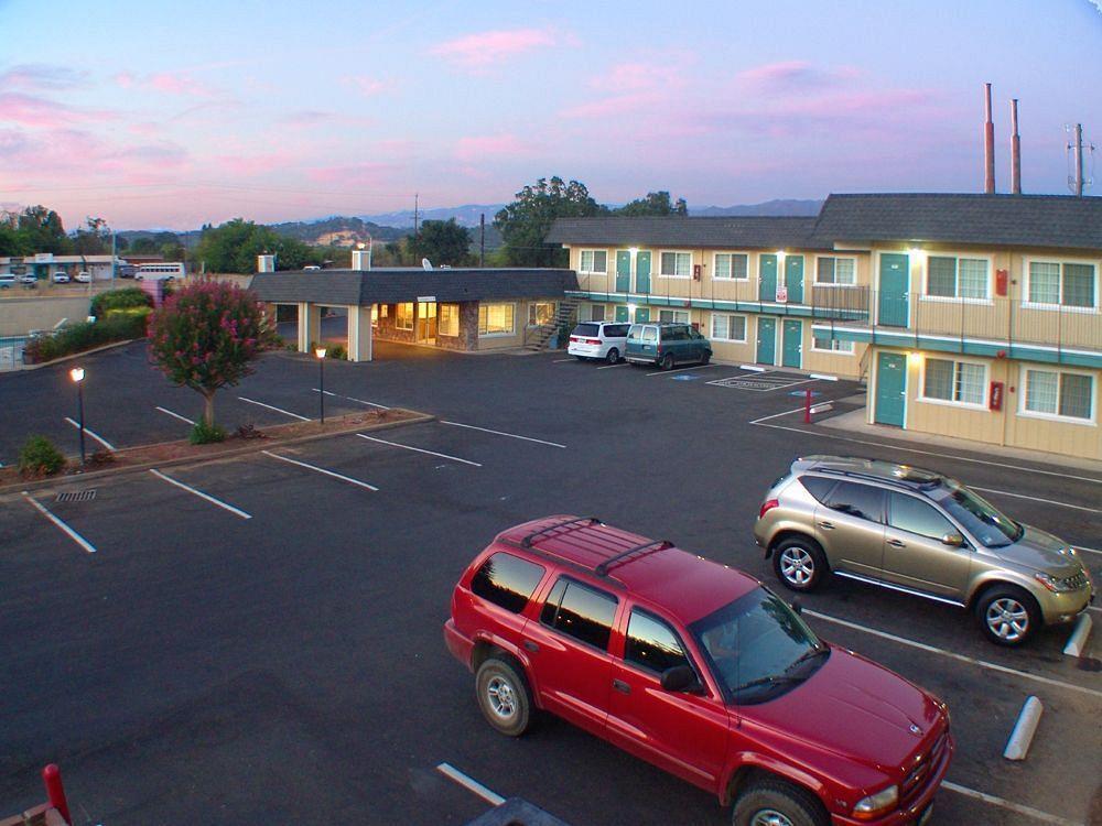 Americas Best Value Inn - Ukiah Esterno foto